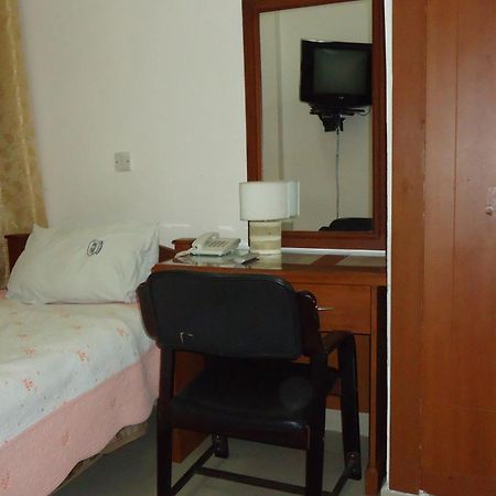 Rainbow Hotel Dar es Salaam Room photo