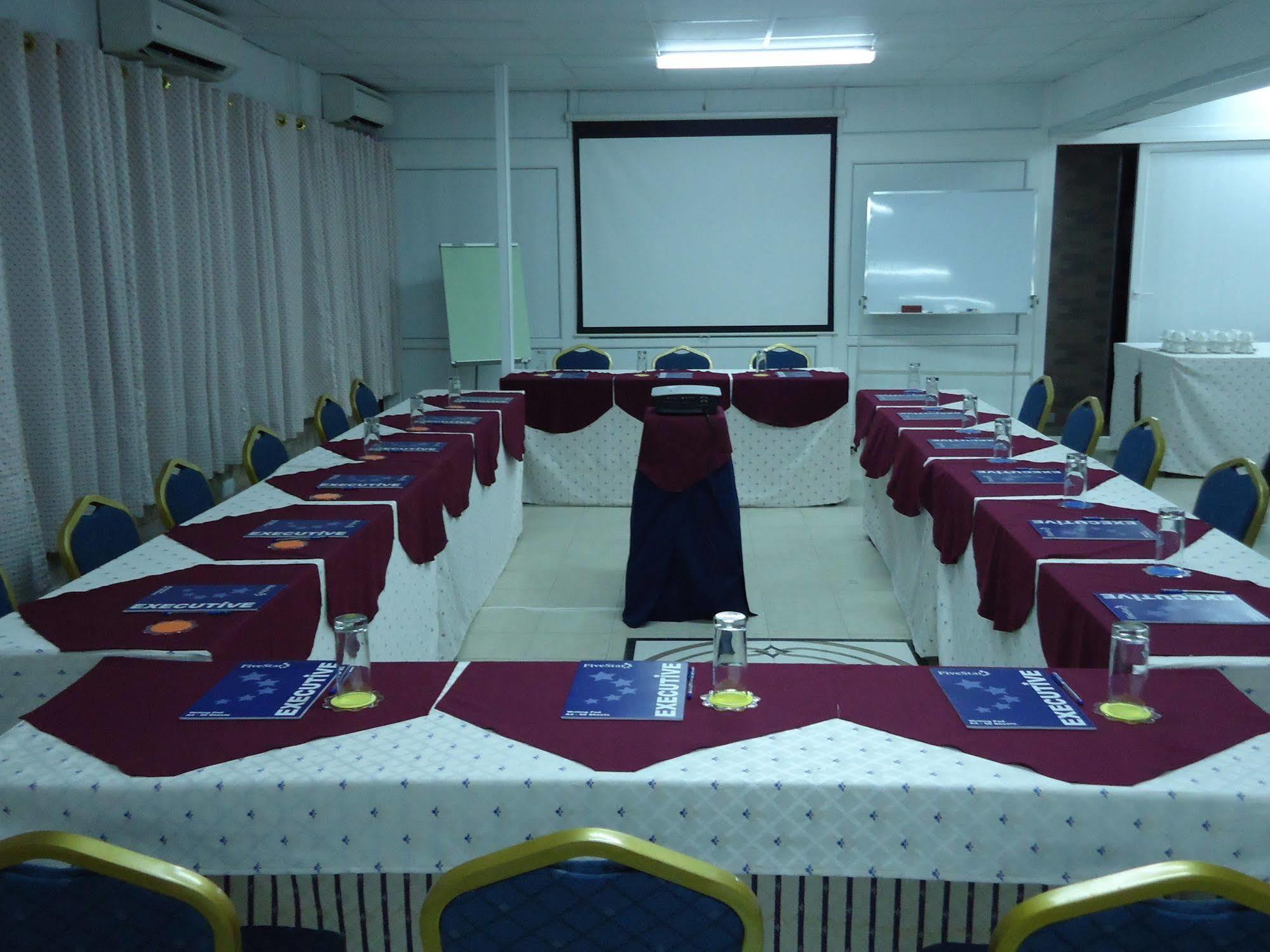 Rainbow Hotel Dar es Salaam Exterior photo